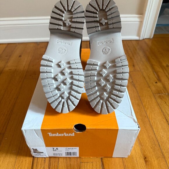 Timberland Carnaby Cool Chelsea Boot Taupe Nubuck - Picture 2 of 3